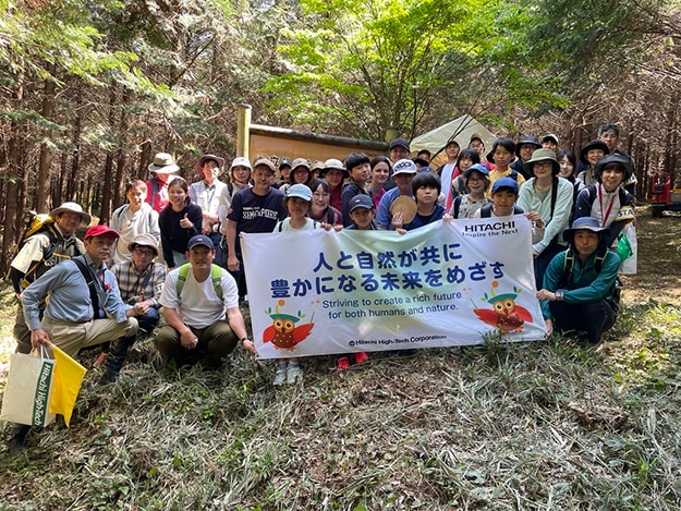 Group photo of participants after the work